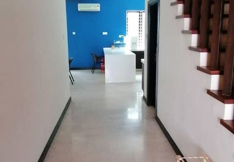 OUG, Bungalow with Swimming Pool Attached