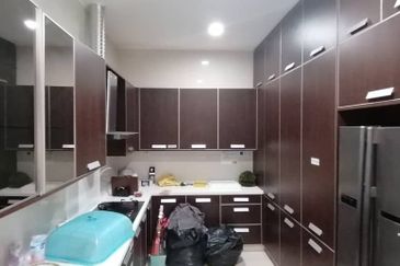 OUG, Bungalow with Swimming Pool Attached