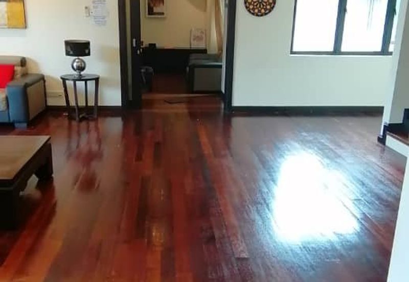 OUG, Bungalow with Swimming Pool Attached