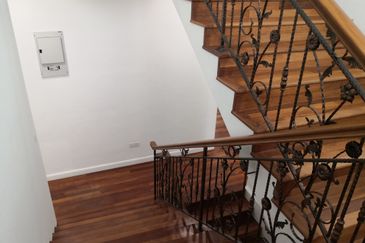 OUG, Jalan Klang Lama, Bungalow for Sale