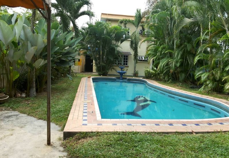 OUG, Corner Semi D with Swimming Pool for Sale