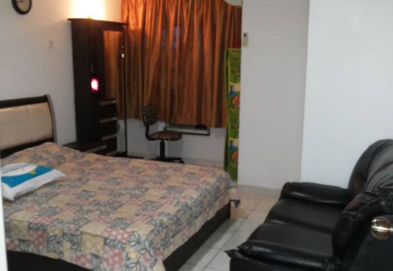 OUG, Corner Semi D with Swimming Pool for Sale