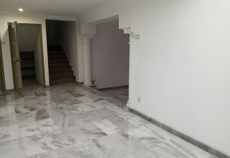 OUG, Corner Semi D with Swimming Pool for Sale