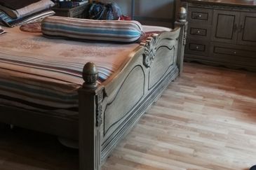 OUG, Semi D Corner for Sale