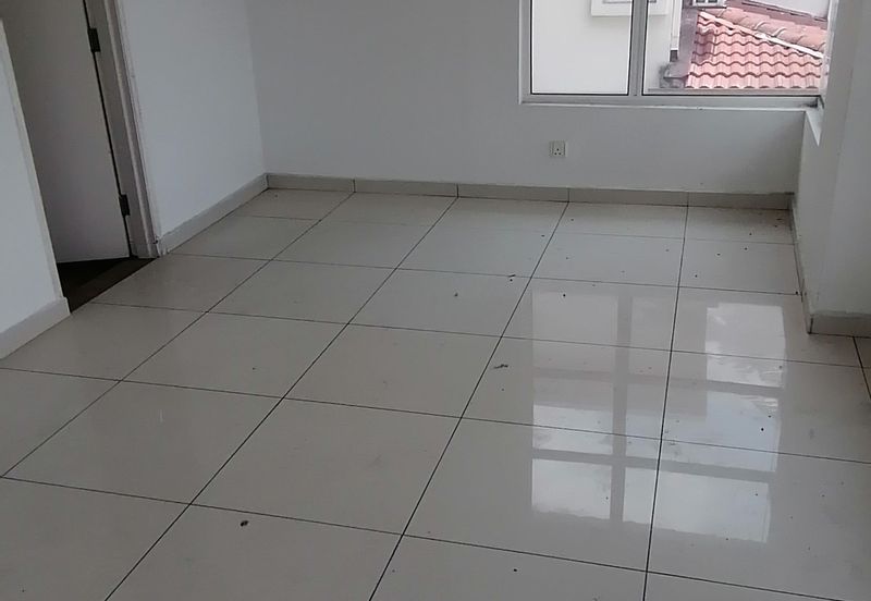 Jalan Klang Lama. 3 Storey Bungalow for Sale