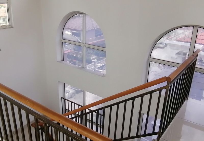 Jalan Klang Lama. 3 Storey Bungalow for Sale