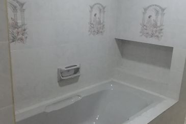 Jalan Klang Lama, Hilltop Bungalow For Sale