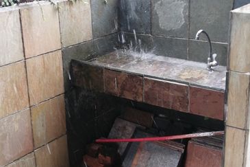 Jalan Klang Lama, Hilltop Bungalow For Sale