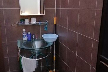 OUG Fully Furnished House to Rent