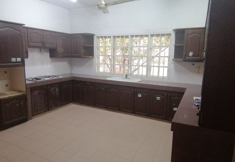 OUG, Bungalow with Spacious Land for Sale