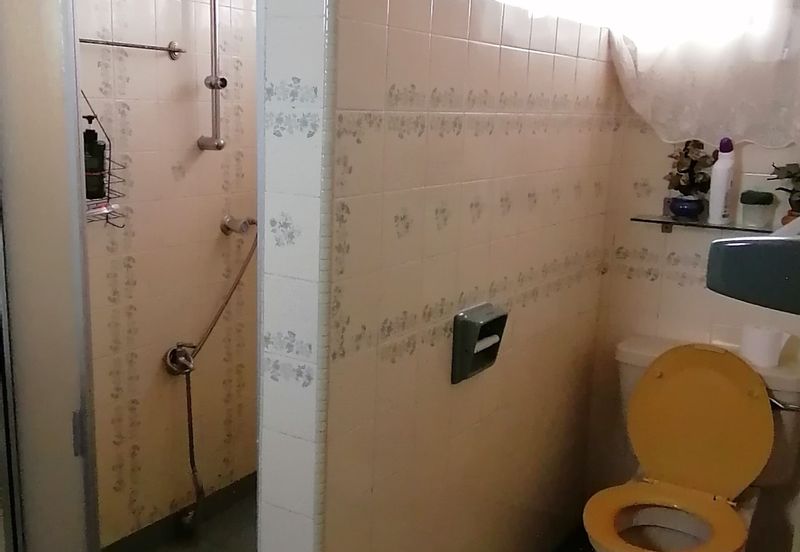 OUG, 2 Storey Bungalow for Sale