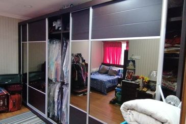 OUG, 2 Storey Bungalow for Sale