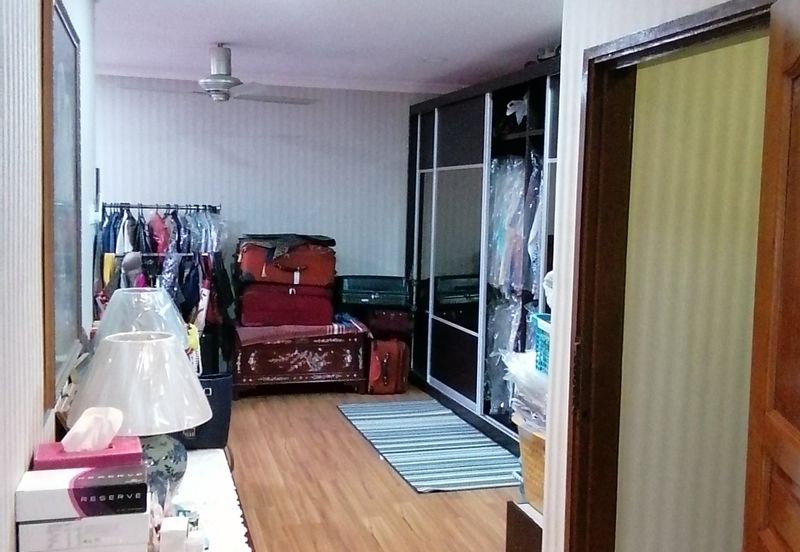 OUG, 2 Storey Bungalow for Sale