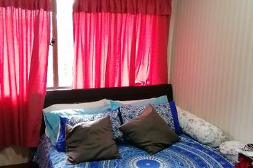 OUG, 2 Storey Bungalow for Sale