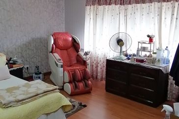 OUG, 2 Storey Bungalow for Sale