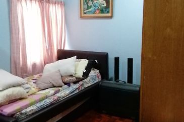 OUG, 2 Storey Bungalow for Sale