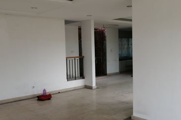Jalan Klang Lama, OKR, Corner Bungalow for Sale