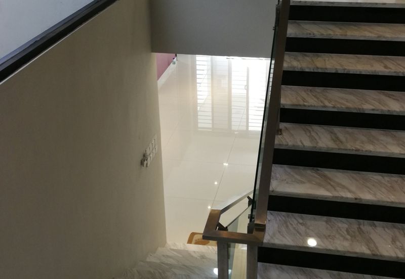 OUG Bungalow to Rent