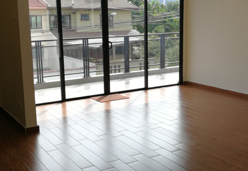 OUG Bungalow to Rent