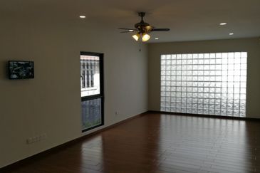 OUG Bungalow to Rent