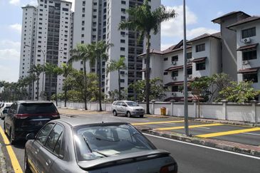 PETALING JAYA COMMERCIAL CITY