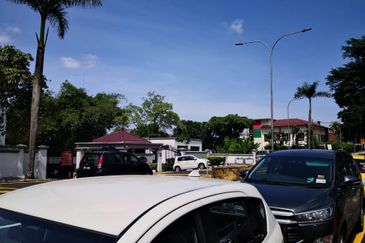 PETALING JAYA COMMERCIAL CITY