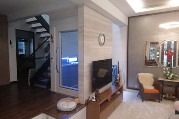 OUG/Taman Yarl Semi D Full Modern Renovation