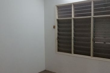 OUG/ Taman Yarl Semi D High Visibility for Rent