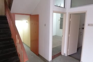 OUG/ Taman Yarl Semi D High Visibility for Rent