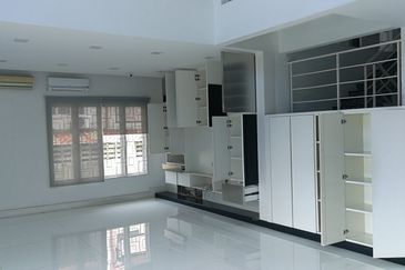 OUG/Taman United ID House for Rent