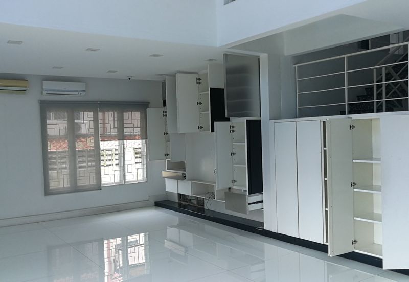 OUG/Taman United ID House for Rent
