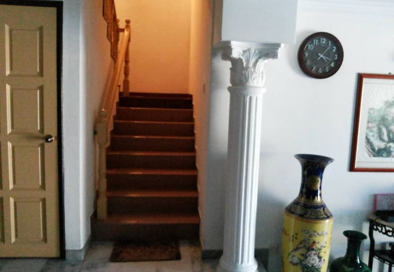 OUG/Taman United Bungalow For Rent