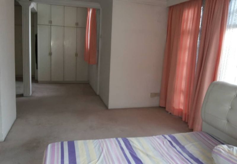 OUG/Taman United Bungalow For Rent
