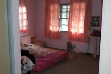 OUG/Taman United Bungalow For Rent