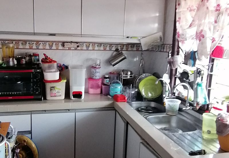 OUG/Happy Garden 1 Storey Terrace for sale