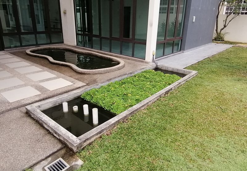 OUG/Taman Yarl Bungalow with High Ceiling For Sale