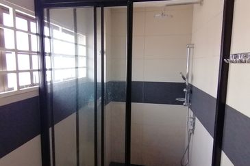 OUG/Happy Garden Fully Furnished Semi D for Rent