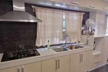 OUG/Happy Garden Fully Furnished Semi D for Rent