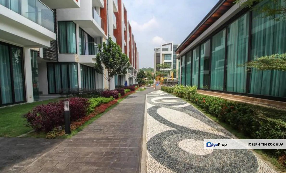 OUG/Seri Kembangan Tropical Villa For Sale, Selangor, Seri Kembangan