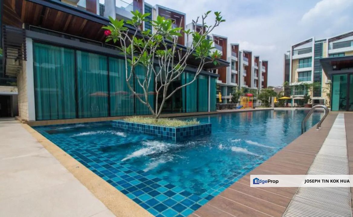 OUG/Seri Kembangan Tropical Villa For Sale, Selangor, Seri Kembangan