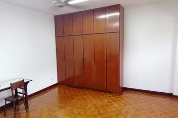 OUG 2 Storey Semi D Strategic Location for Sale