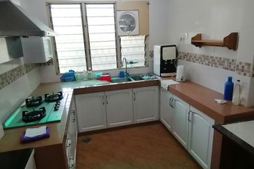 OUG 2 Storey Semi D Strategic Location for Sale