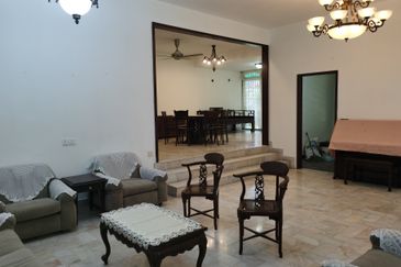 OUG 2 Storey Semi D Strategic Location for Sale