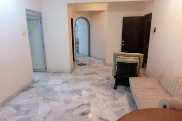 OUG/Taman Yarl Corner Bungalow with Spacious Land