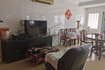 OUG/Taman Yarl Corner 2 Storey Semi D For Sale