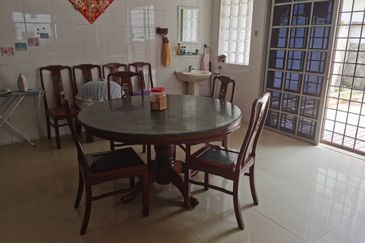 OUG/Taman Yarl Corner 2 Storey Semi D For Sale