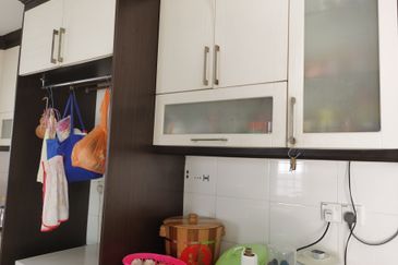 OUG/Taman Yarl Corner 2 Storey Semi D For Sale