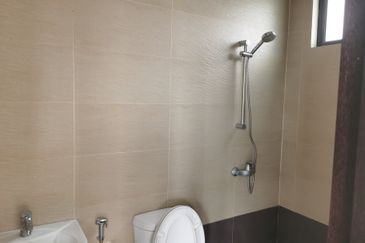 Oug/Taman Yarl Individual 3.5 Storey Bungalow