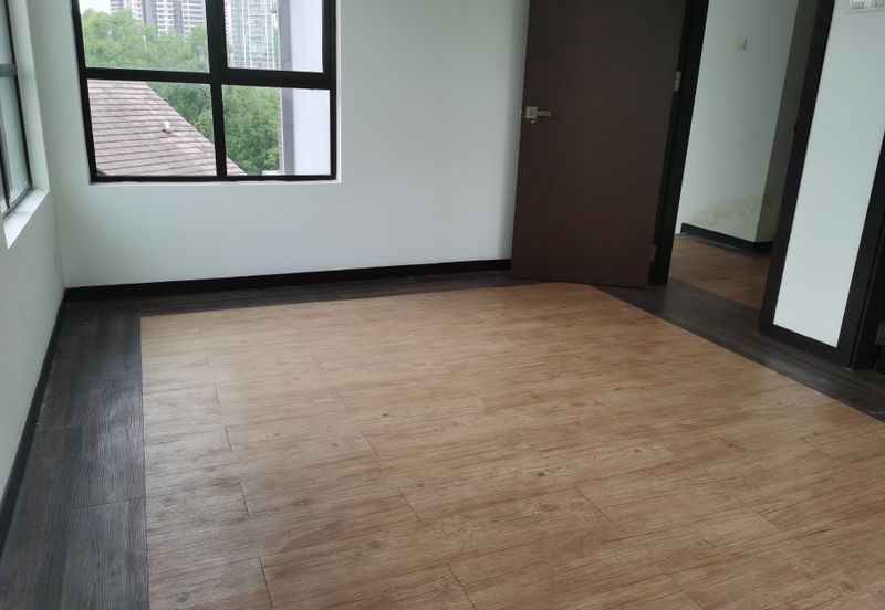 OUG/Taman Yarl 3.5 Storey Bungalow for Rent