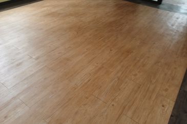 OUG/Taman Yarl 3.5 Storey Bungalow for Rent